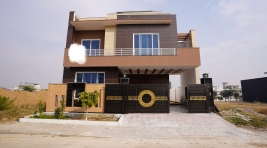 10 Marla House for sale , Top City 1