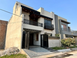 Luxury Brand New House 7.5 Marla For Sale