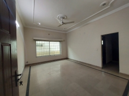 Kanal Upper Portion Available For RenT  , DHA Defence