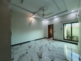 Luxury 11 Marla Renovated House for Sale, Judicial Colony