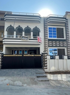 10 Marla House for sale , Pakistan Town