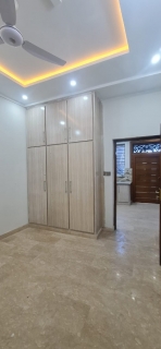 4 Marla One n Half story House for Rent , Wakeel Colony