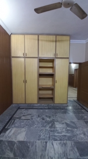 8 marla uppar Portion available for Rent, Airport Housing Society