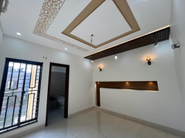 5  Marla Triple  Storey Beautiful House For Sale in Jubilee Town Lahore , Jubilee Town