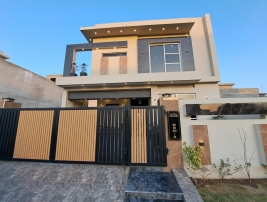 10 Marla Brand New House for Sale, Formanites Housing Scheme