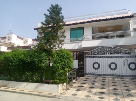 14 House for sale in I-8/4 islamabad. , I-8