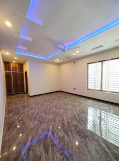 One Kanal Luxurious House for Sale in Newcity Phase II, wahcantt