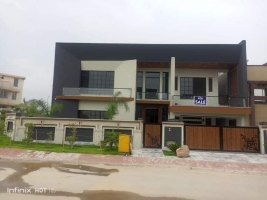 22.5 Marla House  For Sale In Bahria town Phase 8 Rawalpindi Secter F, Bahria Town Rawalpindi
