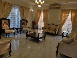 Luxury 4 Kanal Farm House is available for Sale in Prime Location of A Block of Gulberg Green., Gulberg