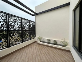 5 Marla Brand New House for Sale on Prime Location of Sector E in Bahria Town Lahore, Bahria Town