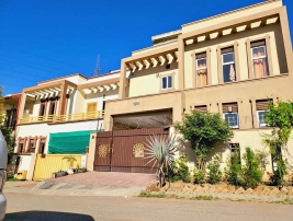 7 marla Triple Storey House with Basement in Umer Block, Bahria Town Rawalpindi