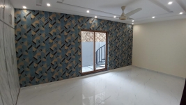 1 kanal used house for sale, Bahria Town