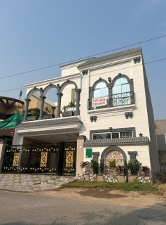 8 Marla House for sale , Bahria Town