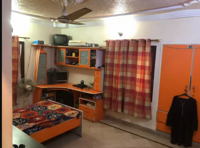 4 bed dd flat in Gulshan-e-Iqbal block 13d