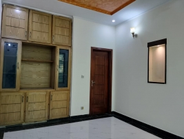 Used Beautiful Luxury 25 X 40 House For Sale In G13 Islamabad, G-13