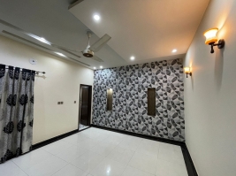 6.6M used house for sale in BB block Sector D. Bahria town Lahore, Bahria Town
