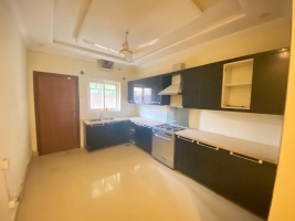 10 Marla House for Rent , Bahria Town