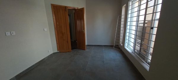 7 marla Brand new house for rent in Umer blockPhase 8 , Bahria Town Rawalpindi