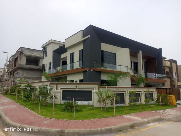 22.5 Marla House For Sale In Bahria town Phase 8 Rawalpindi Secter F, Bahria Town Rawalpindi