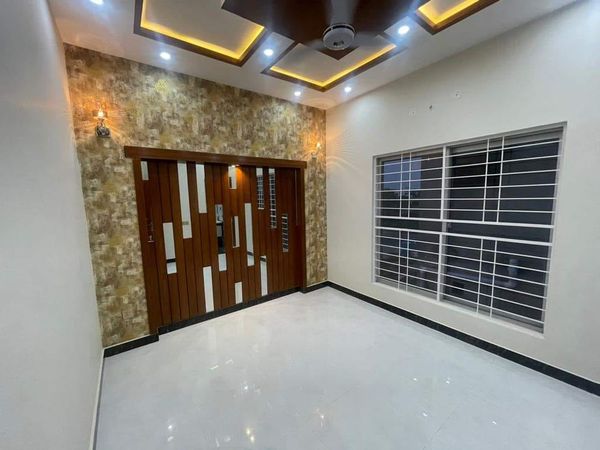 5 Marla Brand New Pair House for Sale on Prime Location in Bahria Town Lahore Sector C, Bahria Town